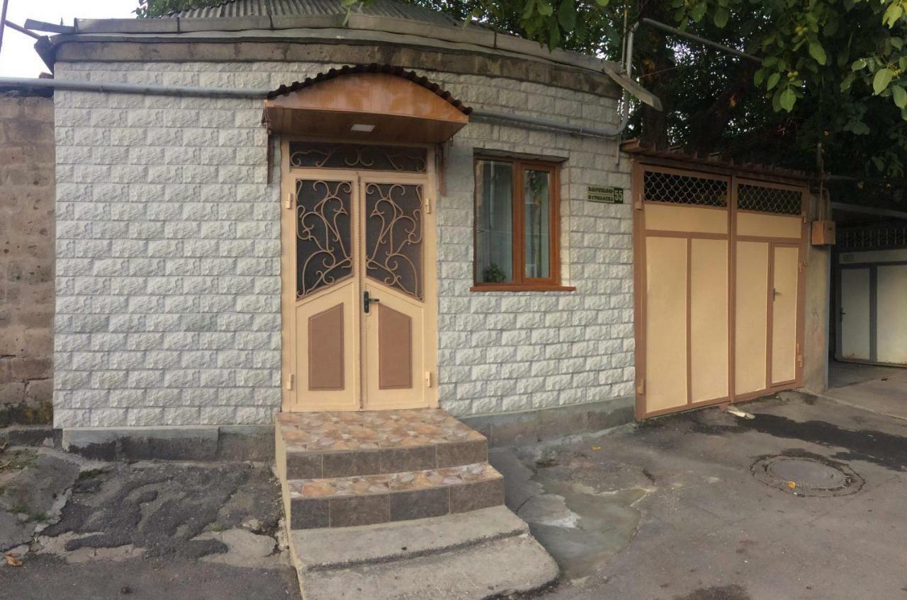 Посуточный Гостевой Дом Gyumri Eksteriør bilde